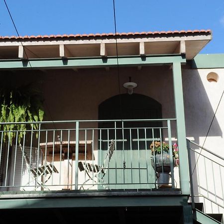 Zimer Baronita Zikhron Ya'akov Exterior photo